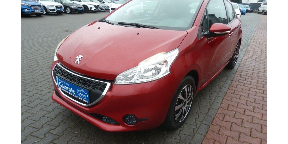 Peugeot 208 81.000 km 5.300 &euro; Hamm 59073