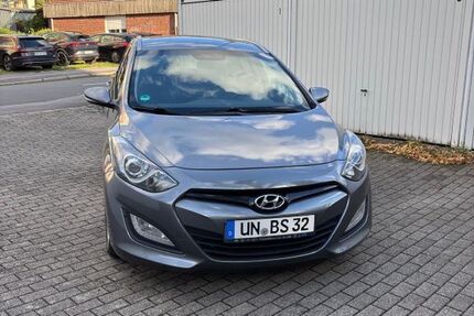 Hyundai i30 128.000 km 5.400 &euro; Schwerte 58239
