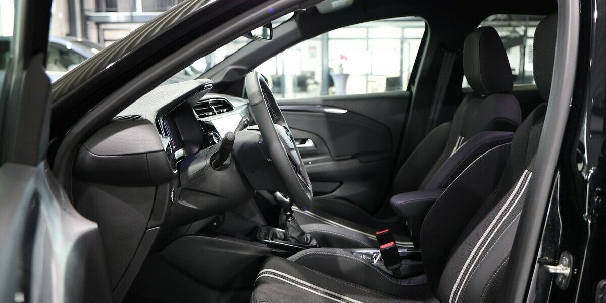 Opel Corsa F 1.2 T GS-SPORT TECH ALL-BLACK / MATRIX / 25.000 km 16.444 &euro; Hamm 59077