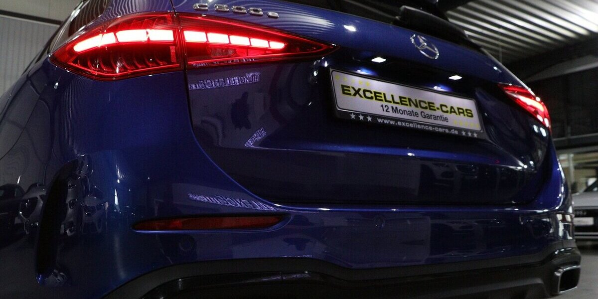 Mercedes-Benz C 300 e T AMG-LINE / LASER, DISTRONIC, SCHW.AHK 69.000 km 36.555 &euro; Hamm 59077