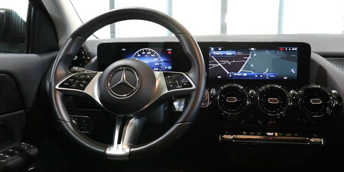 Mercedes-Benz GLA 180 ADVANCED SPORT / LEDER, LED, WIDESCREEN 7.000 km 33.444 &euro; Hamm 59077