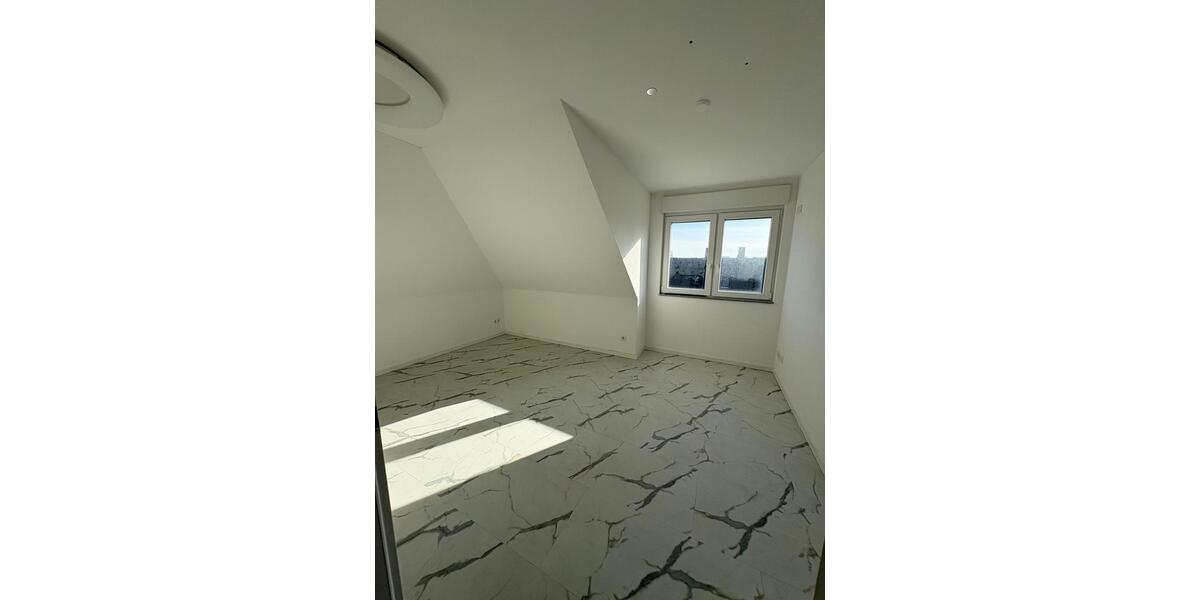 Dachgeschoßwohnung Hamm Daberg - 3.5 Zimmer, 75 m&sup2;, 750&euro; | Angebot:25405217