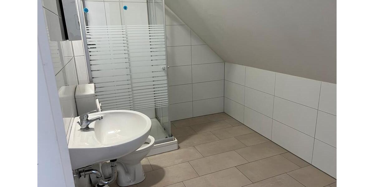 Dachgeschoßwohnung Hamm - 1 Zimmer, 35 m&sup2;, 500&euro; | Angebot:25861355