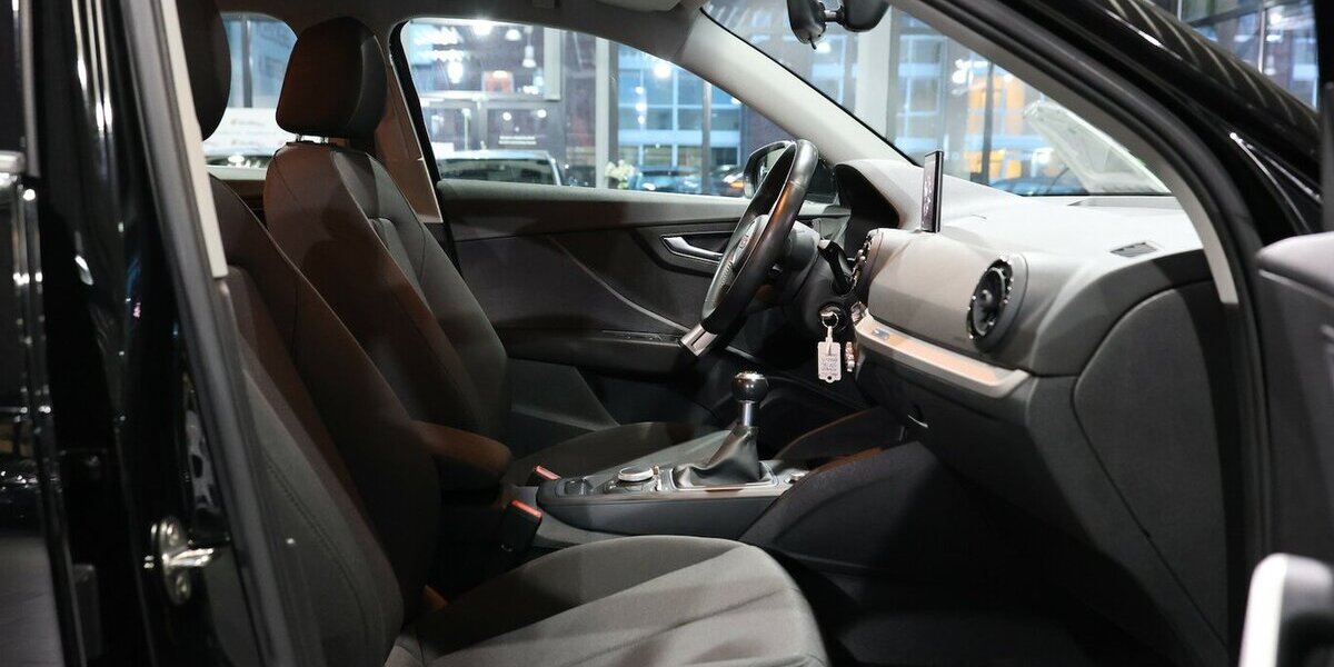 Audi Q2 1.4 TFSI SPORT / 1.HAND / ABN.AHK / PDC / SHZ 138.000 km 14.111 &euro; Hamm 59077