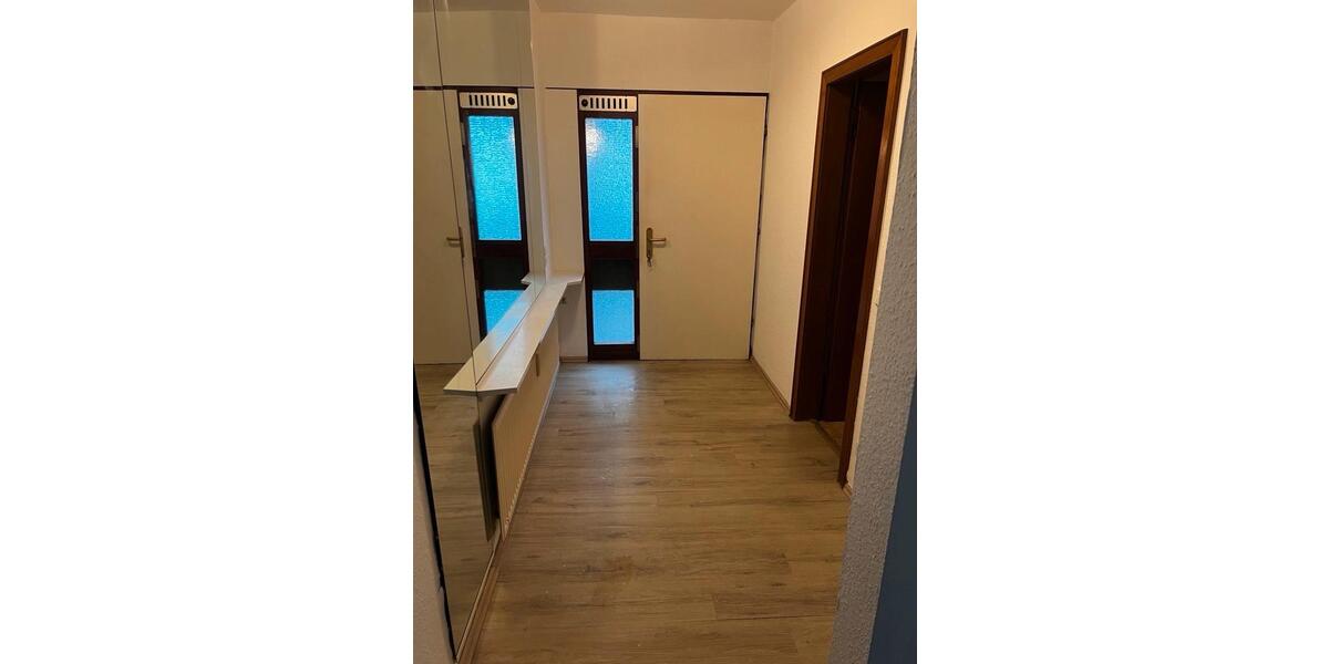 Etagenwohnung Iserlohn - 3 Zimmer, 135 m&sup2;, 1.100&euro; | Angebot:26025030