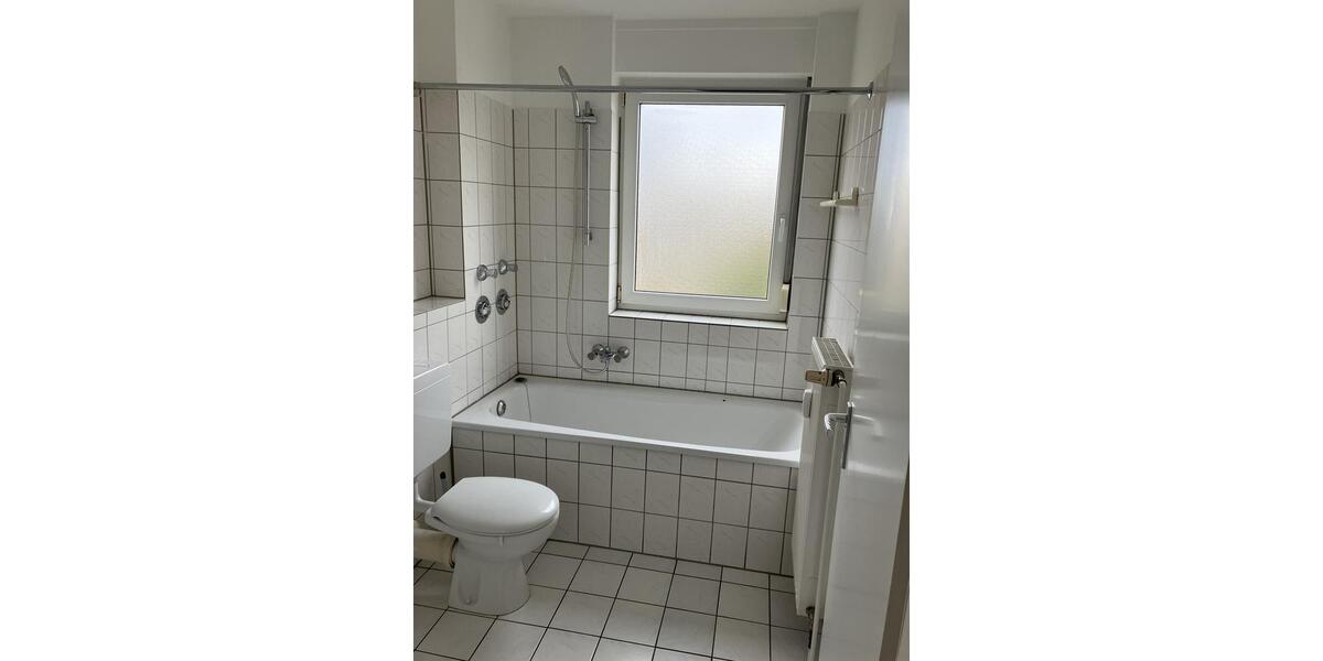 Dachgeschoßwohnung Lünen Brambauer - 3.5 Zimmer, 75 m&sup2;, 420&euro; | Angebot:24565792