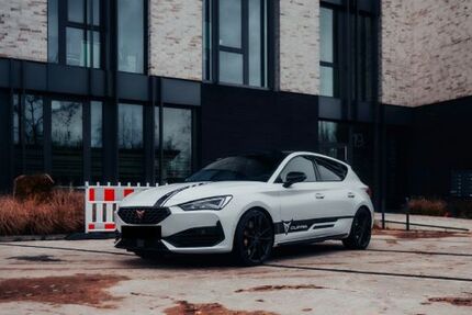 Cupra Leon 49.337 km 31.200 &euro; Ahlen 59229