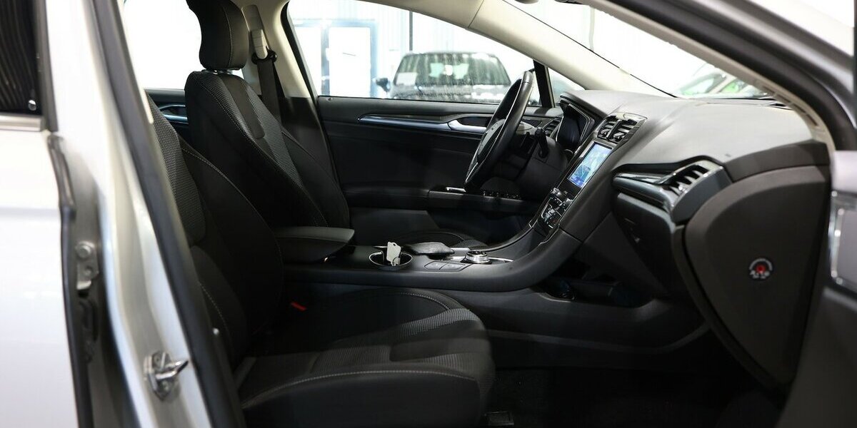 Ford Mondeo TUNIER 2.0 ECOBLUE TITANIUM / LED / AHK 145.000 km 17.444 &euro; Hamm 59077