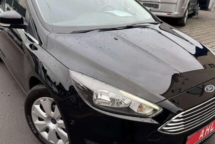 Ford Focus 88.000 km 8.999 &euro; Dortmund 44388