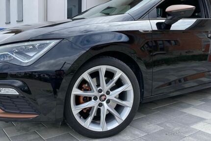 Seat Leon 99.995 km 19.250 &euro; Hamm 59063