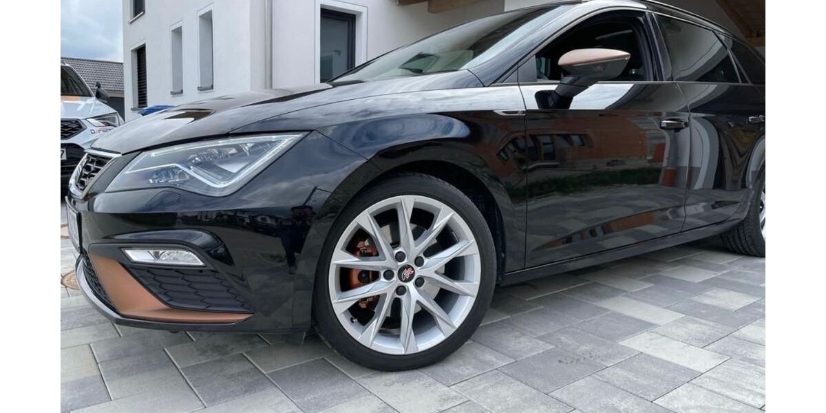 Seat Leon 99.995 km 19.250 &euro; Hamm 59063