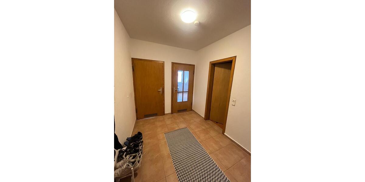 Dachgeschoßwohnung Hamm - 3 Zimmer, 75 m&sup2;, 680&euro; | Angebot:26051277