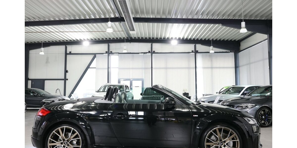Audi TT ROADSTER 45 Q S-LINE BLACK BRONZE SELEKTION 8.400 km 48.777 &euro; Hamm 59077