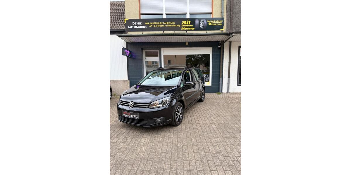 VW Touran 141.858 km 9.299 &euro; Lünen 44532