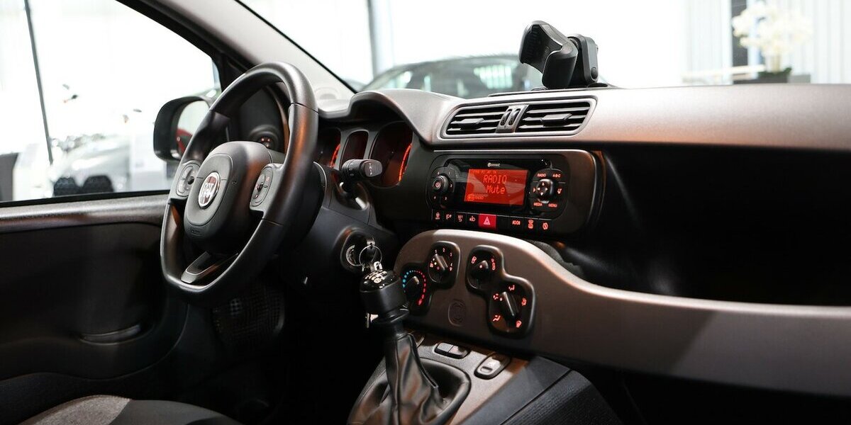 Fiat Panda 1.0 Mild-Hybrid CITY LIFE WHITE / SHZ, PDC 32.000 km 10.444 &euro; Hamm 59077
