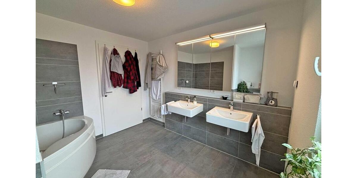 Doppelhaushälfte Hamm Berge - 4 Zimmer, 163 m&sup2;, 1.750&euro; | Angebot:26644785