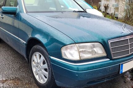 Mercedes-Benz 200 134.000 km 1.700 &euro; Iserlohn 58638