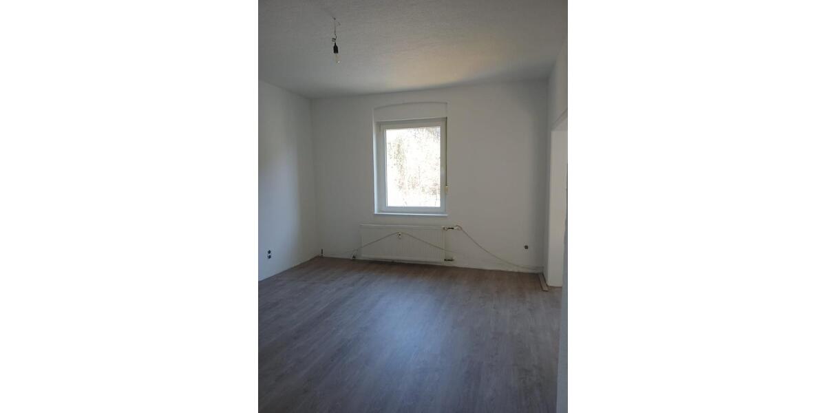 Etagenwohnung Hemer - 4 Zimmer, 75 m&sup2;, 760&euro; | Angebot:25232972