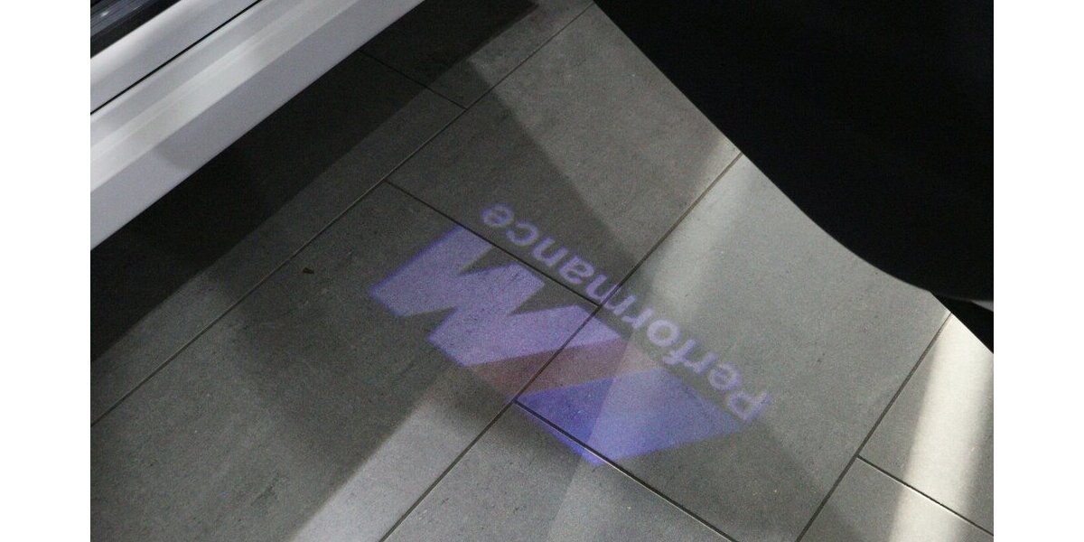 BMW X1 sDrive 18d M-SPORT SHADOW PANORAMA, LED, H/K 186.000 km 16.777 &euro; Hamm 59077