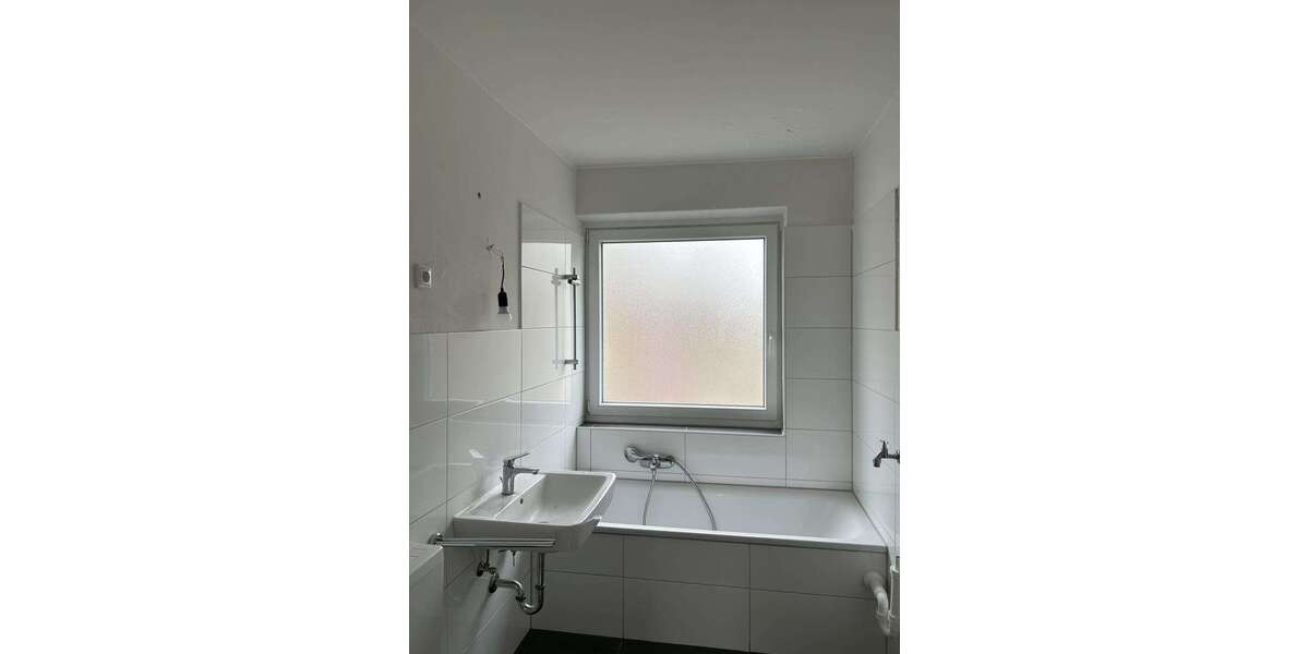 Etagenwohnung Dortmund Scharnhorst - 3 Zimmer, 75 m&sup2;, 611&euro; | Angebot:25400054