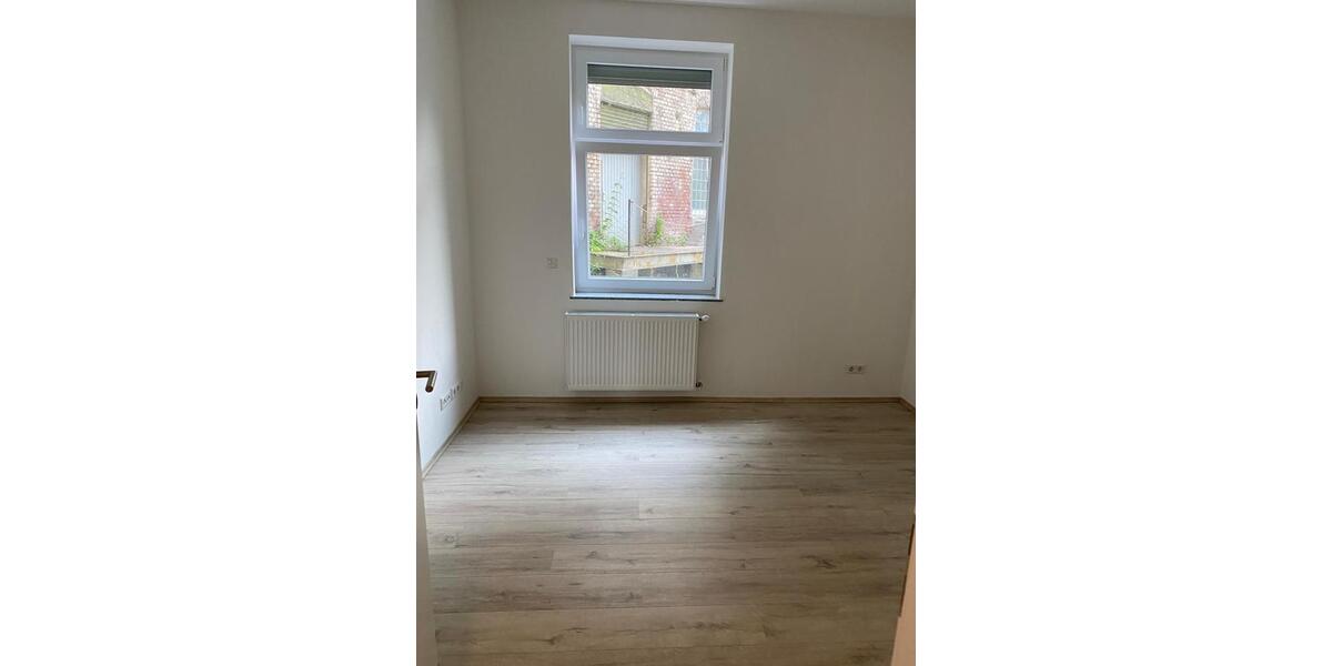 Hochparterre Witten - 5 Zimmer, 104 m&sup2;, 930&euro; | Angebot:26600467