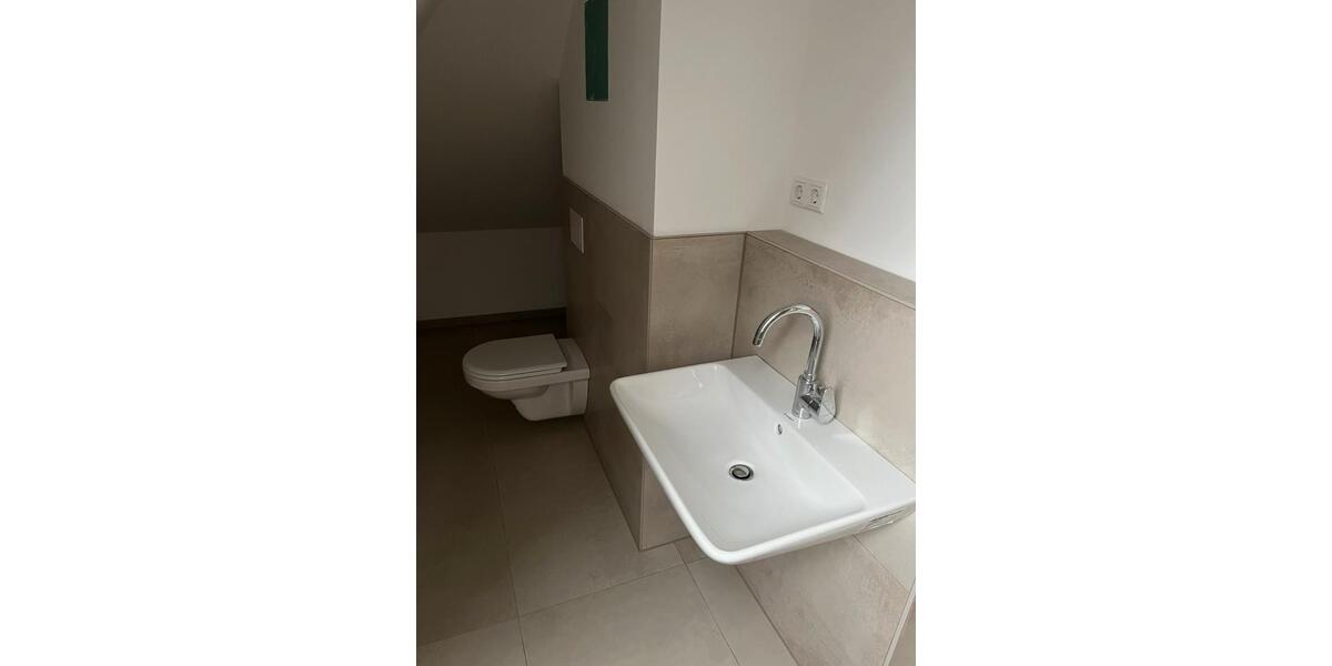 Dachgeschoßwohnung Ahlen - 3 Zimmer, 60 m&sup2;, 750&euro; | Angebot:25061905