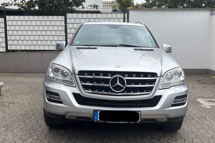 Mercedes-Benz ML 300 177.000 km 13.500 &euro; Werl 59457