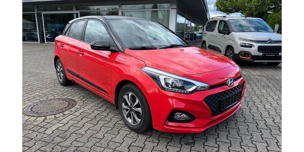 Hyundai i20 51.419 km 13.990 &euro; Witten 58456