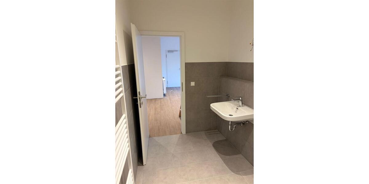 Etagenwohnung Lünen - 2 Zimmer, 77 m&sup2;, 710&euro; | Angebot:24947550