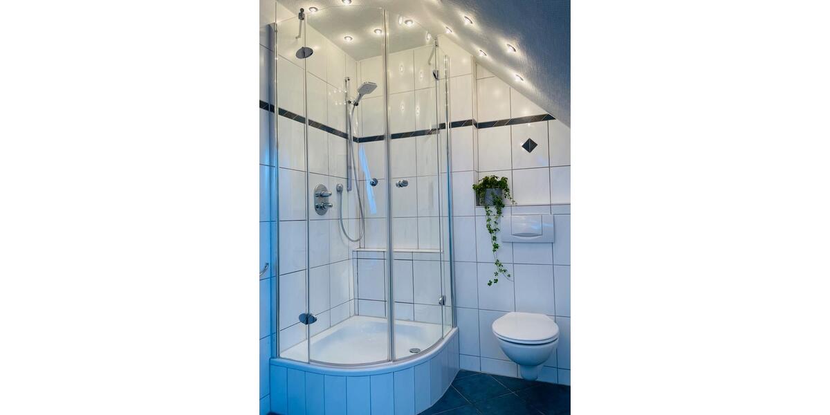 Dachgeschoßwohnung Arnsberg Holzen - 2.5 Zimmer, 95 m&sup2;, 1.000&euro; | Angebot:24617750