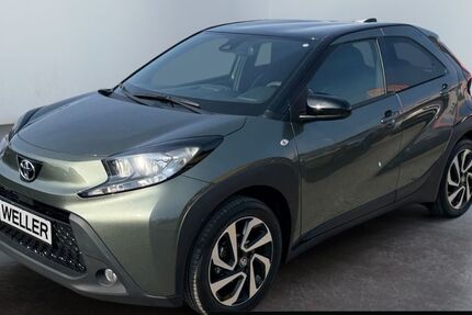 Toyota Aygo (X) 32.495 km 15.380 &euro; Hamm 59067