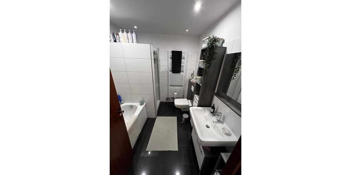 Dachgeschoßwohnung Hemer - 3 Zimmer, 110 m&sup2;, 950&euro; | Angebot:25397374