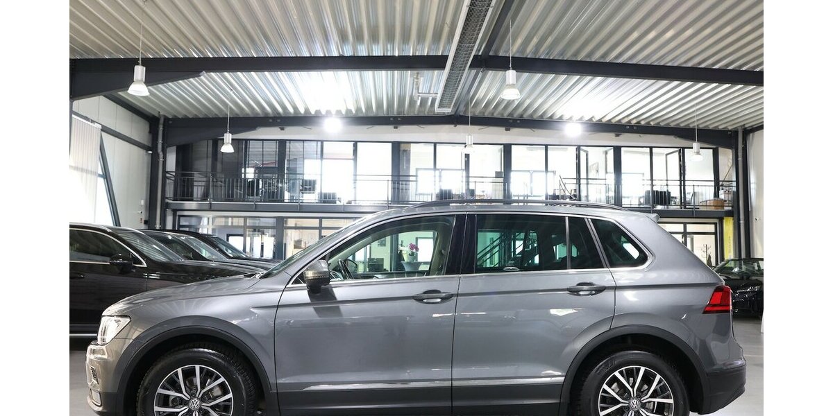 VW Tiguan 2.0 TDI Comfortline / LED, ACC+LANE, NAVI 125.000 km 19.991 &euro; Hamm 59077