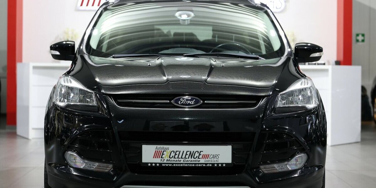 Ford Kuga 2.0 TDCI 4x4 TITANIUM / LEDER / NAVI+ 90.000 km 12.777 &euro; Hamm 59077