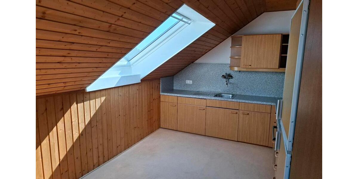 Dachgeschoßwohnung Dortmund Huckarde - 3 Zimmer, 74 m&sup2;, 560&euro; | Angebot:25547510