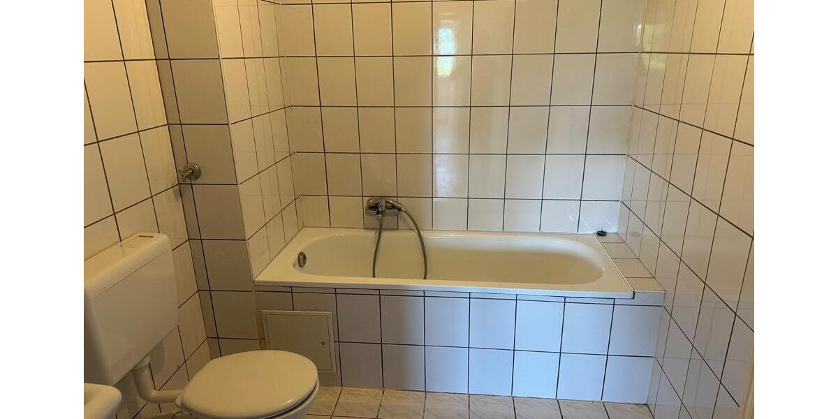 Etagenwohnung Kamen - 3 Zimmer, 73 m&sup2;, 98.000&euro; | Angebot:26690234