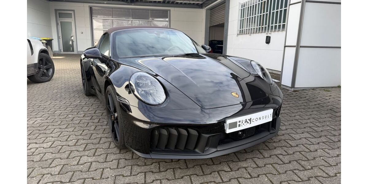 Porsche 992 4.272 km 198.900 &euro; Holzwickede 59439