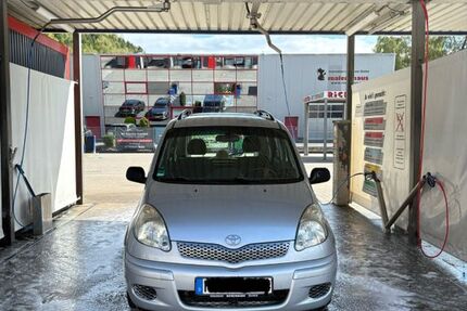Toyota Verso 180.000 km 3.500 &euro; Iserlohn 58640