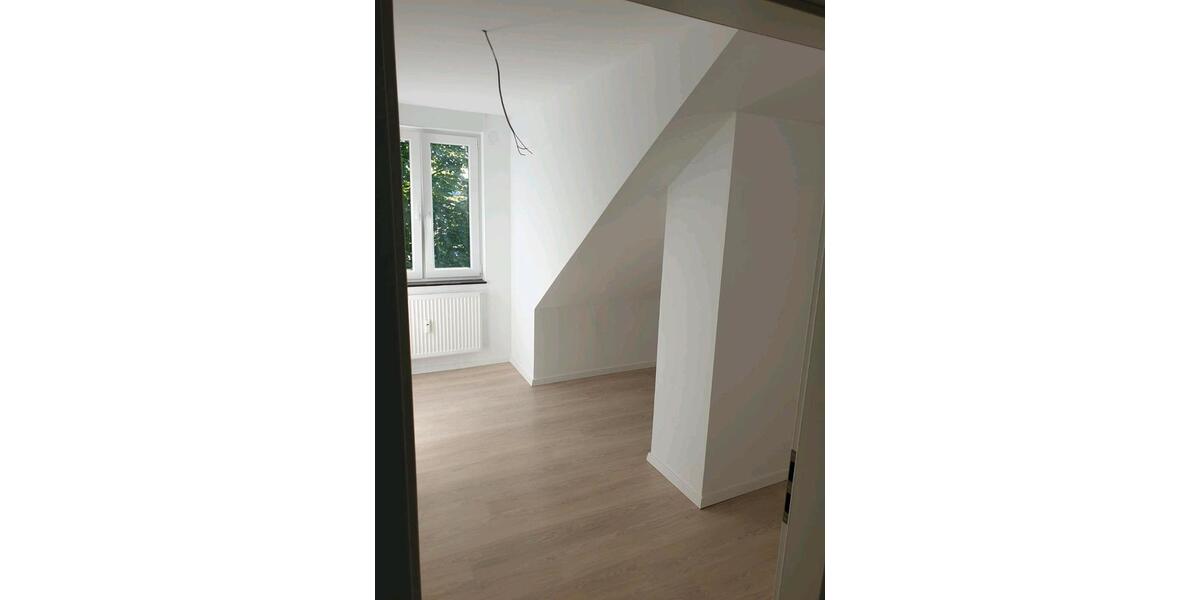 Dachgeschoßwohnung Ahlen Dolberg - 3 Zimmer, 74 m&sup2;, 690&euro; | Angebot:25635889