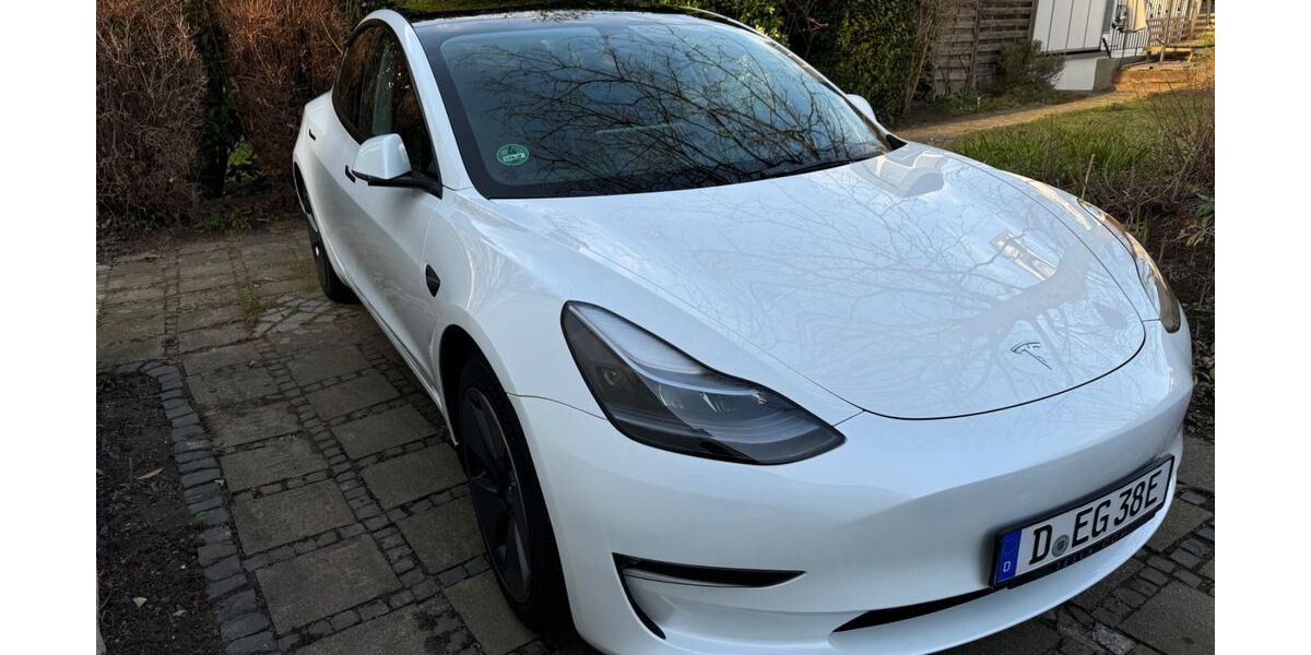 Tesla Model 3 13.500 km 31.900 &euro; Hamm 59065