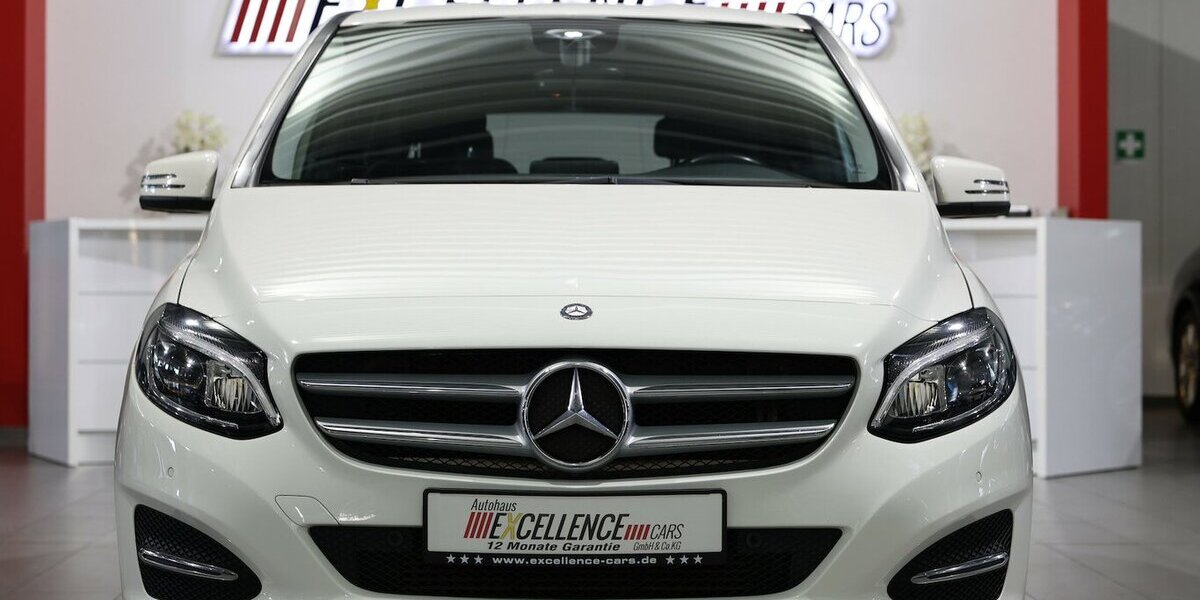 Mercedes-Benz B 200 URBAN SPORT WHITE / MATRIX-LED / LEDER 120.000 km 15.111 &euro; Hamm 59077