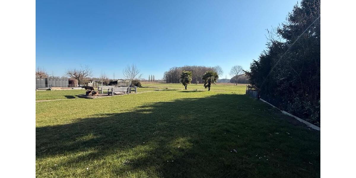 Erdgeschoßwohnung Kamen - 3 Zimmer, 125 m&sup2;, 1.490&euro; | Angebot:25892844