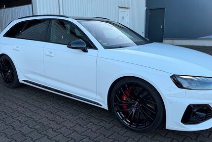 Audi RS4 28.499 km 69.999 &euro; Unna 59423