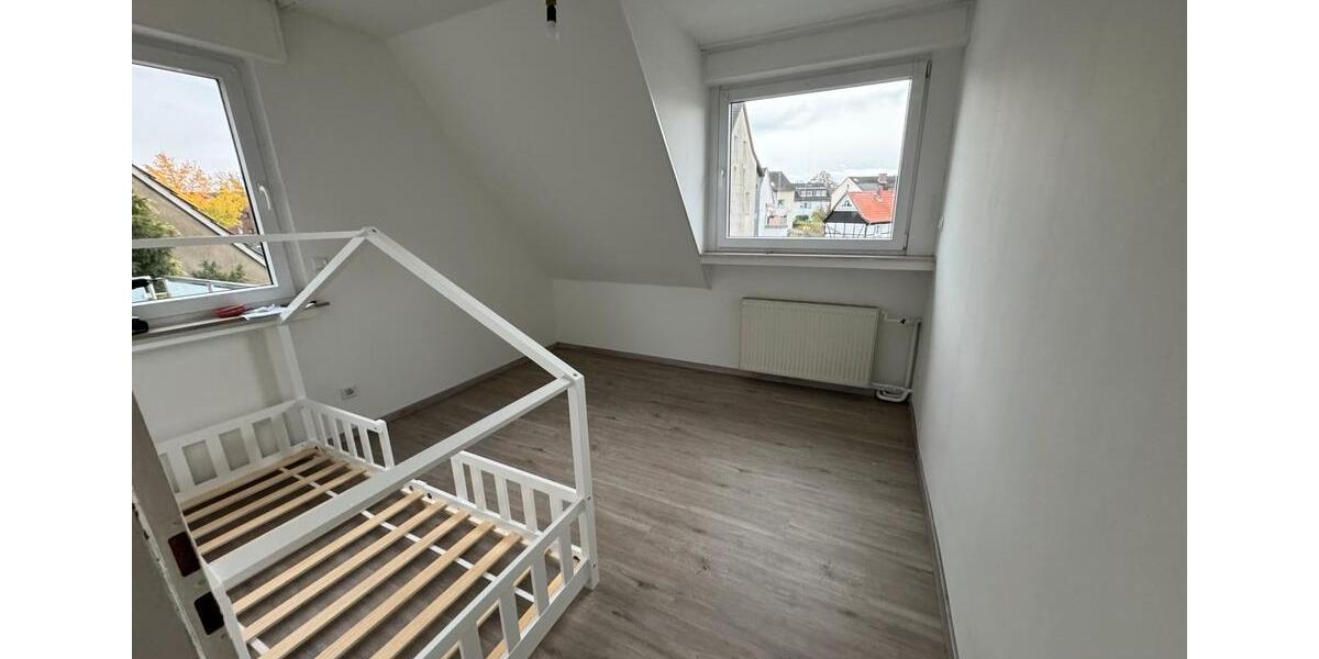 Etagenwohnung Unna Hemmerde - 3 Zimmer, 120 m&sup2;, 1.200&euro; | Angebot:26593592