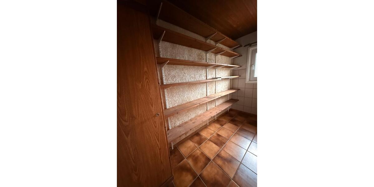 Einfamilienhaus Witten Rüdinghausen - 7 Zimmer, 140 m&sup2;, 430.000&euro; | Angebot:24090504