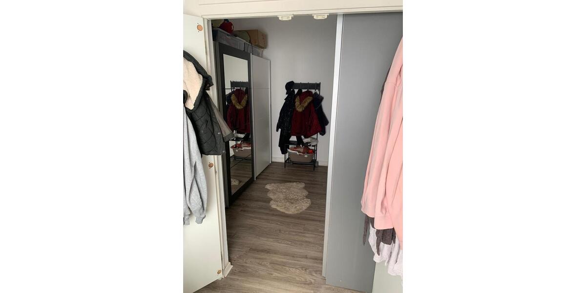 Erdgeschoßwohnung Lünen Brambauer - 3 Zimmer, 150 m&sup2;, 1.250&euro; | Angebot:25394247