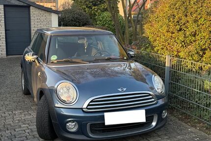 Mini ONE 131.289 km 4.300 &euro; Ahlen 59229