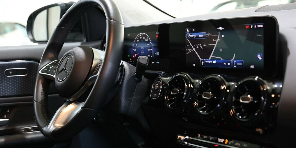 Mercedes-Benz GLA 180 ADVANCED SPORT / LEDER, LED, WIDESCREEN 7.000 km 33.444 &euro; Hamm 59077