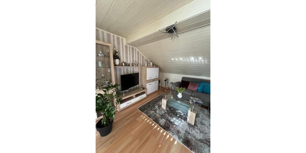 Dachgeschoßwohnung Iserlohn Sümmern - 1 Zimmer, 58 m&sup2;, 125.000&euro; | Angebot:26033994