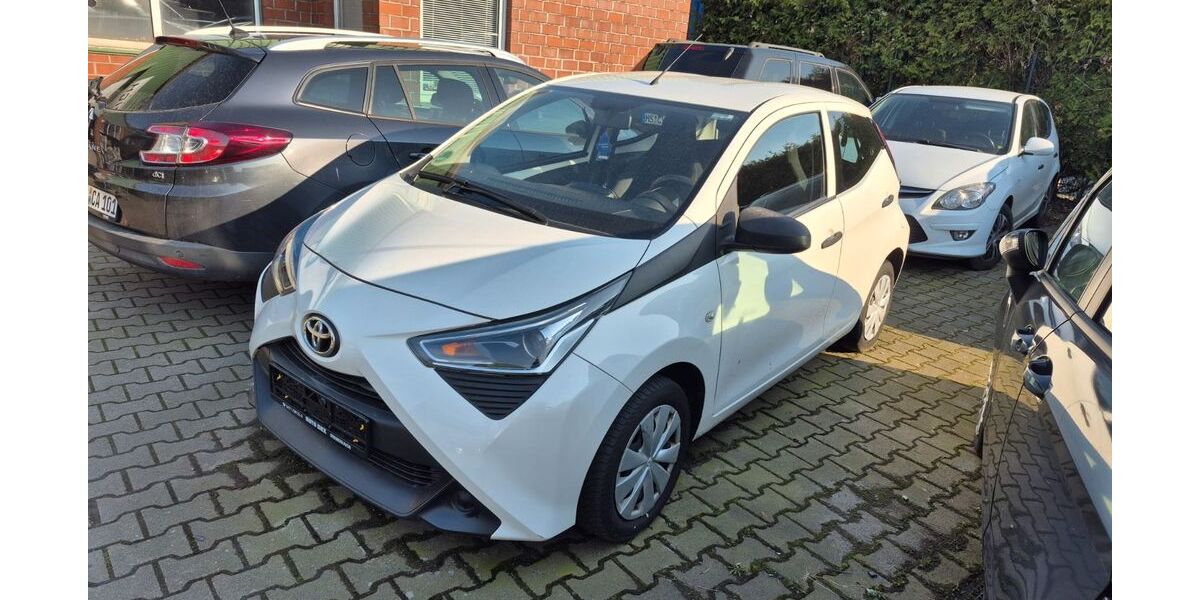 Toyota Aygo (X) 71.522 km 8.399 &euro; Senden 48308